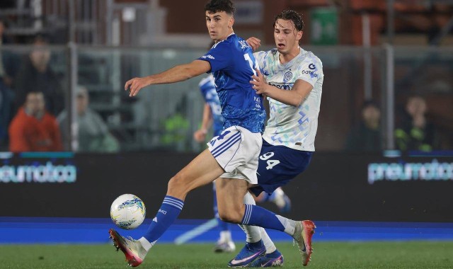 意大利杯半决赛0-0，意甲第一0射正，遭科莫逼平，无缘占得先机