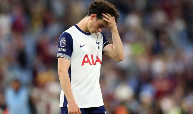 2亿豪赌！热刺把命交给英超菜鸟，图多尔首战即地狱，输球=崩盘？