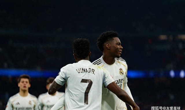 西甲榜首易主！皇马4-1碾压，巴萨1-2爆冷，皇马反超登顶引爆悬念