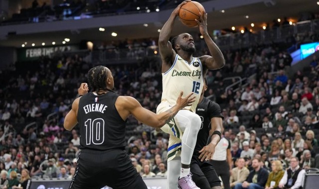 AJ-格林35分&amp;11记三分瑞安28分 普林斯18分雄鹿胜篮网