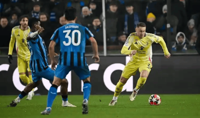 爆文标题：欧冠焦点大战！勒沃库森主场残阵顽抗，阿森纳客场冲不败续写传奇