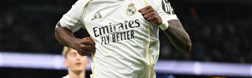 西甲领头羊易主！维尼修斯双响，皇马4-1皇家社会豪取8连胜登顶