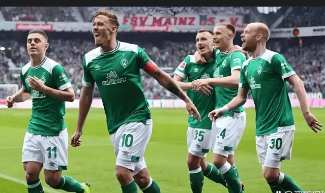 4月10日德甲与意甲的焦点对决：奥格斯堡迎战霍芬海姆，罗马对阵比萨